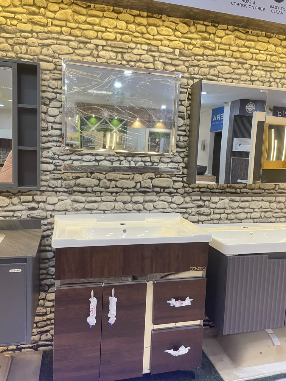 Bathroom vanity and basin showroom display 4